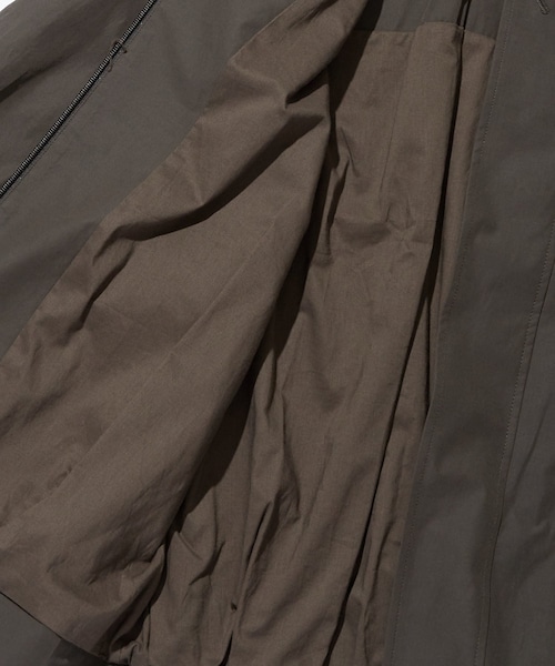 ADAM ET ROPE'（アダムエロペ）の「【AMOMENTO/アモーメント】COTTON NYLON VOLUME JUMPER（その他アウター・メンズ・チャコール/ライトグレー・L/M）」の11枚目の写真