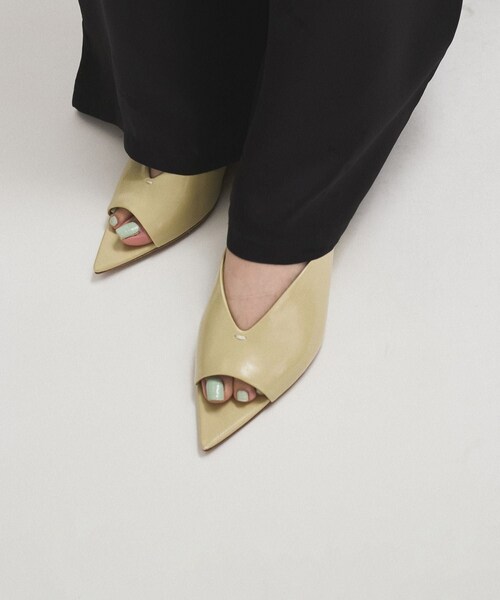 ADAM ET ROPE'（アダムエロペ）の「ポインテッドウェッジミュール（サンダル・レディース・ブラック/オフホワイト/ベージュ系・23.0/23.5/24.0/24.5）」の14枚目の写真