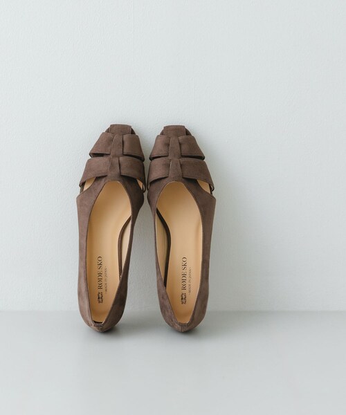 RODE SKO（ロデスコ）の「『MADE IN JAPAN』 1.5センチグルカパンプス（パンプス・レディース・BROWN/IVORY/EGG・36/37/38）」の4枚目の写真