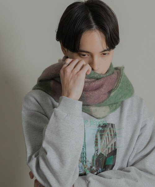SENSE OF PLACE by URBAN RESEARCH(センスオブプレイスバイアーバンリサーチ)の「パターンボリューム大判マフラー(マフラー・メンズ・IVORY/BROWN/GREEN・One)」の14枚目の写真