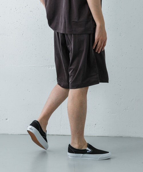 URBAN RESEARCH（アーバンリサーチ）の「『洗濯可』WASHABLE CUPRO SHORTS（その他パンツ・メンズ・BLACK/BROWN/KHAKI・M/L）」の16枚目の写真