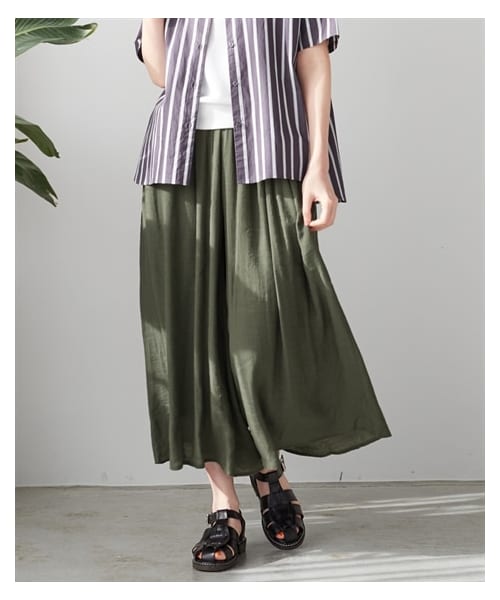 nissen（ニッセン）の「スラブ素材ふわっと軽やかスカート見えワイドパンツ（ゆったりヒップ）＜大きいサイズ有＞（パンツ・レディース・マスカット/黒/ライトベージュ/モスカーキ/スモーキーブルー/ベイクドローズ/ネイビー/アシッドイエロー/ピンク/ブラウン/グリーン/ライトブルー・L/LL/3L/4L/5L/6L/8L/10L）」の21枚目の写真