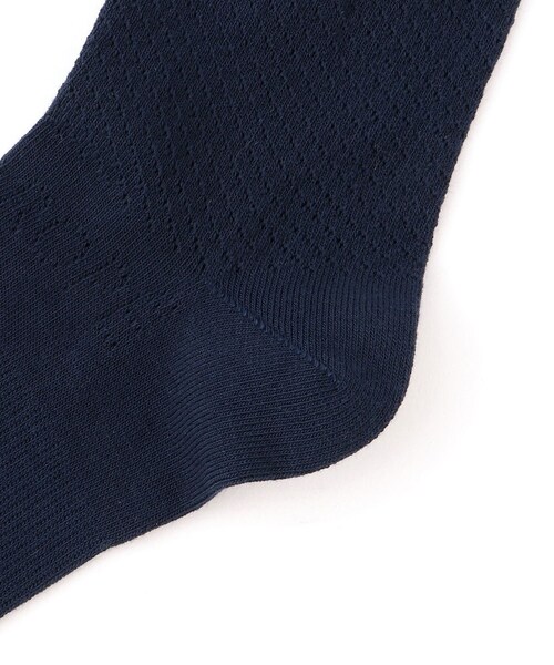 ROPE'（ロペ）の「ロゴ×透かし柄ミディ丈ソックス（ソックス/靴下・レディース・ブラック/ホワイト/ネイビー・F）」の7枚目の写真