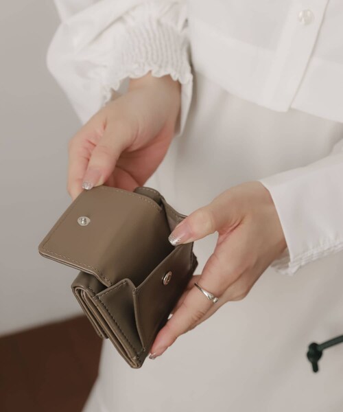 SENSE OF PLACE by URBAN RESEARCH（センスオブプレイスバイアーバンリサーチ）の「ミニマムコンパクトウォレット（財布・レディース・SILVER/BLACK/MOCHA・one）」の11枚目の写真