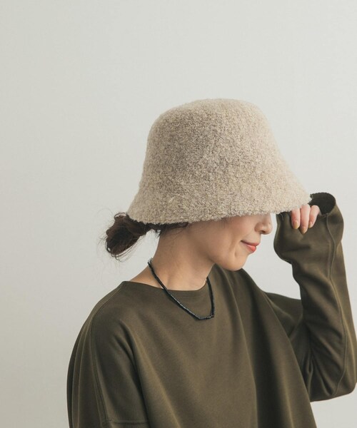 URBAN RESEARCH DOORS(アーバンリサーチドアーズ)の「ブークレバケハ(ハット・レディース・GREIGE/BLACK・one)」の2枚目の写真