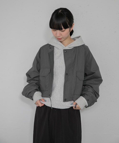 EKAL(エカル)の「THE NORTH FACE PURPLE LABEL 65/35 Field Cropped Jacket(ブルゾン・レディース・A GRAY/BROWN・S/M)」の4枚目の写真