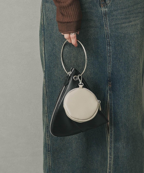SENSE OF PLACE by URBAN RESEARCH（センスオブプレイスバイアーバンリサーチ）の「フープハンドルバッグ（ハンドバッグ・レディース・L.BLUE/BLACK/CAMEL・one）」の18枚目の写真