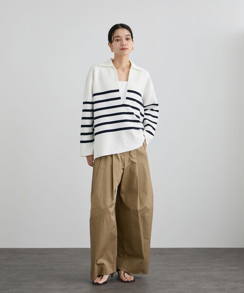 ADAM ET ROPE'(アダムエロペ)の「【WEB・一部店舗限定】スキッパーニットプルオーバー(ニット/セーター・レディース・ブラック/グレー/オフホワイト・F)」の9枚目の写真