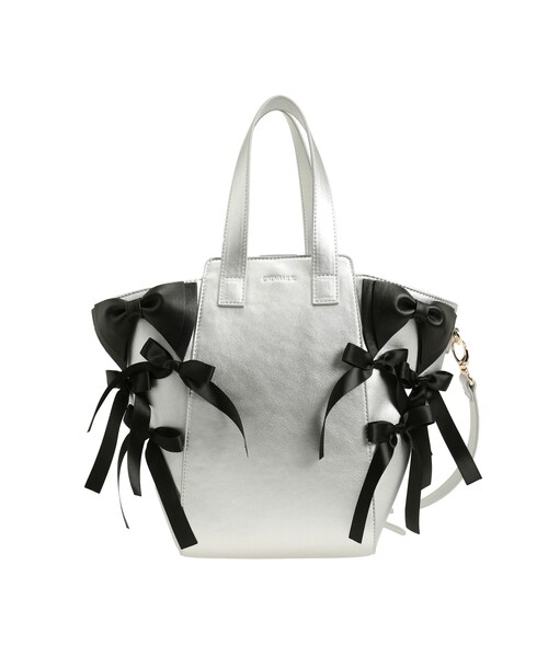 CALNAMUR（カルナムール）の「RIBBON BAG/リボンバッグ（ハンドバッグ・レディース・ブラック/シルバー・F）」の3枚目の写真