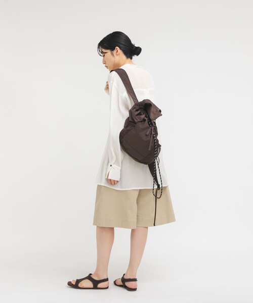 KBF（ケイビーエフ）の「メッシュポケットリップストップリュック（バックパック/リュック・レディース・GRAY/BROWN・One）」の17枚目の写真