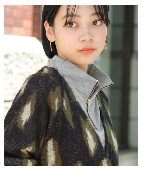 nissen（ニッセン）の「大きいサイズ アレンジを楽しむカットソーつけ衿（Tシャツ/カットソー・レディース・黒系ボーダー(タートル)/杢グレー(ハーフジップ)/オフホワイト(シアータートル)/黒(フード)・L~LL相当/3L~4L相当/5L~6L相当/8L相当/10L相当）」の18枚目の写真