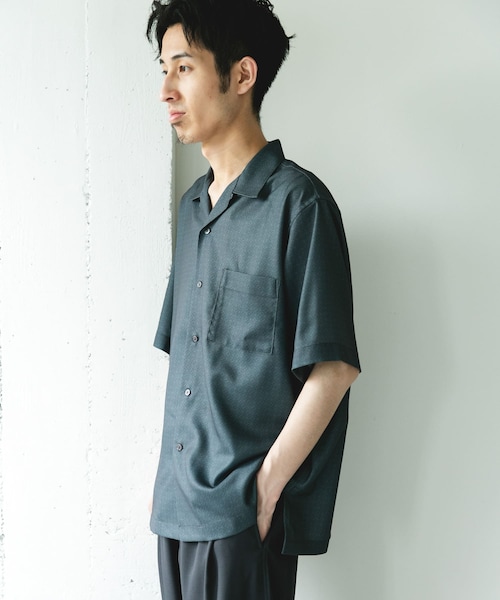 URBAN RESEARCH DOORS(アーバンリサーチドアーズ)の「セオアルファアプリントオープンカラーシャツ(シャツ/ブラウス・メンズ・CHARCOAL/BLUE・M/L)」の6枚目の写真