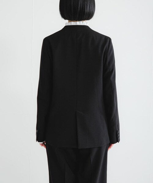 URBAN RESEARCH(アーバンリサーチ)の「『セットアップ対応』ノーカラージャケット(ノーカラージャケット・レディース・NAVY/BLACK・36/38/40)」の5枚目の写真