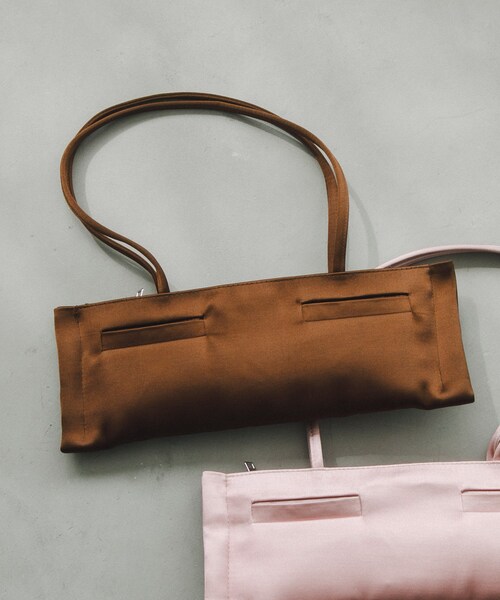 URBAN RESEARCH（アーバンリサーチ）の「kokyo　Rectangulo Pockets Bag（ハンドバッグ・レディース・Brown・FREE）」の2枚目の写真
