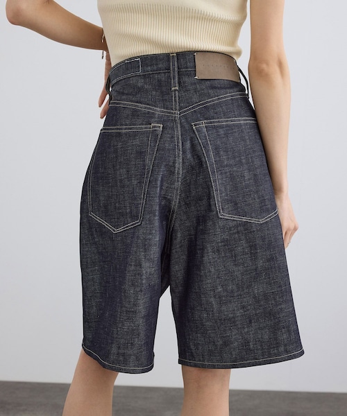 ADAM ET ROPE'(アダムエロペ)の「【J'aDoRe・一部店舗限定】【KURO(クロ)】STRUCTURE SHORTS(デニムパンツ・レディース・ネイビー系・26/27/28)」の9枚目の写真