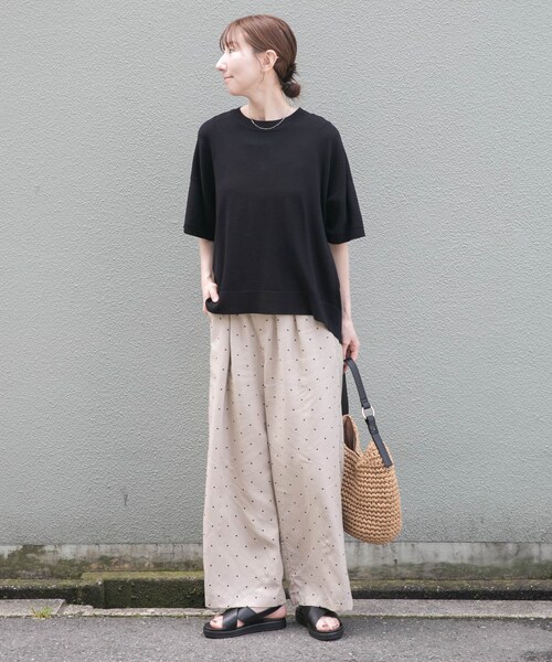ITEMS URBANRESEARCH（アイテムズ アーバンリサーチ）の「『洗濯可』ニットTシャツ（ニット/セーター・レディース・OFF/BLK/CHA/GRN/ORG・Free）」の20枚目の写真