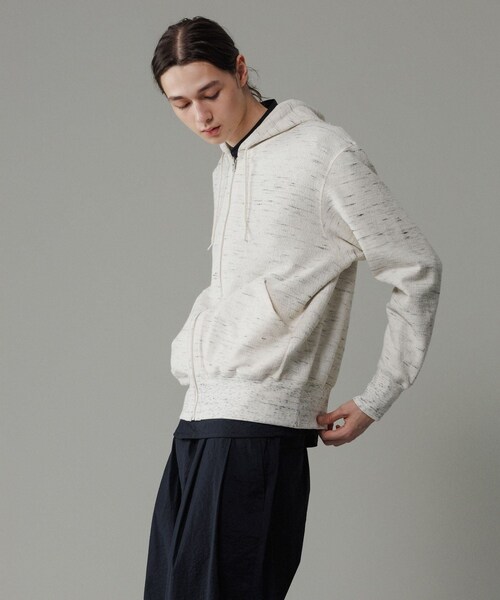 ADAM ET ROPE'（アダムエロペ）の「【リバーシブル/パイル】スウェット フルジップ パーカー / ロングシーズン着用可能（パーカー・メンズ・グレー系/キナリ系・L/M）」の11枚目の写真