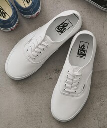 VANS UA Authentic
