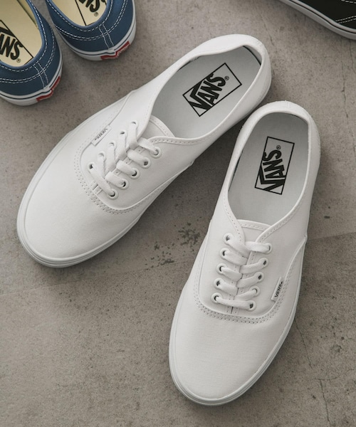 URBAN RESEARCH DOORS(アーバンリサーチドアーズ)の「VANS UA Authentic(スニーカー・メンズ・BLK/WHT/Navy/True White/White/BLK/BLK・8/8.5/9/9.5/10)」の1枚目の写真