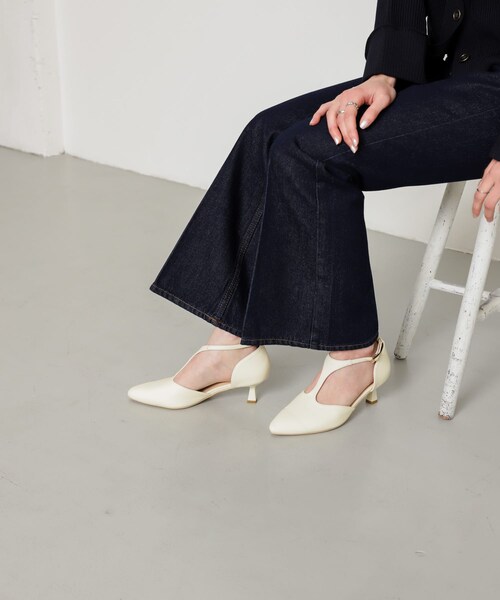 SENSE OF PLACE by URBAN RESEARCH(センスオブプレイスバイアーバンリサーチ)の「Tストラップパンプス(パンプス・レディース・BLACK/IVORY/SILVER・S/M/L)」の15枚目の写真