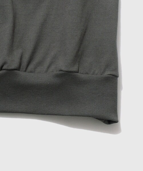 ADAM ET ROPE'(アダムエロペ)の「【REVERBERATE/リバーバレイト】HALF ZIP JERSEY SHORT SLEEVE(ポロシャツ・メンズ・ブラック/チャコール/ブルー系・2)」の8枚目の写真