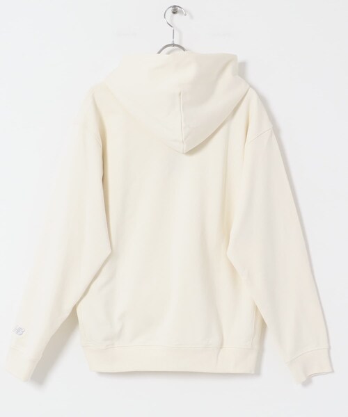 URBAN RESEARCH DOORS（アーバンリサーチドアーズ）の「NEW BALANCE　Athletics クラシックスフーディ（パーカー・メンズ・PEF/BK・M/L/XL）」の16枚目の写真