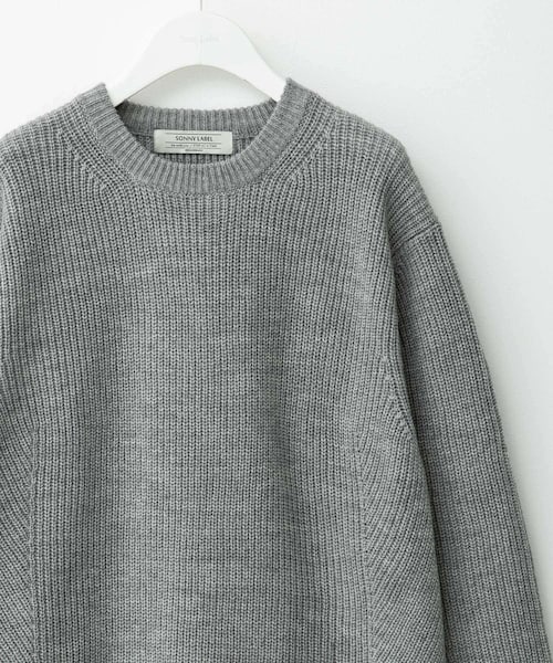 URBAN RESEARCH Sonny Label（アーバンリサーチサニーレーベル）の「ウォッシャブルウール混クルーネックニット（ニット/セーター・メンズ・アイボリー/グリーン/ダークブラウン/グレー/ブラック・M/L/XL）」の3枚目の写真