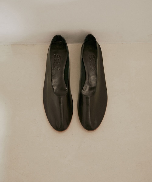 ADAM ET ROPE'（アダムエロペ）の「【公式サイト限定】【MARTINIANO（マルティニアーノ）】GLOVE（パンプス・レディース・ブラック/ベージュ/ワイン・36/37/38/39）」の7枚目の写真