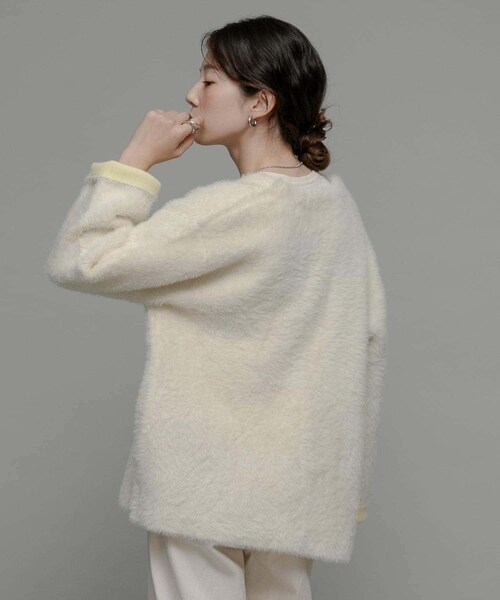 URBAN RESEARCH Sonny Label（アーバンリサーチサニーレーベル）の「ダブルフェイスバイカラーカーディガン（カーディガン/ボレロ・レディース・オフ/ベージュ/グレー・FREE）」の9枚目の写真