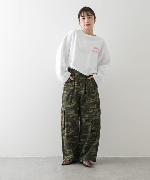 SENSE OF PLACE by URBAN RESEARCH(センスオブプレイスバイアーバンリサーチ)の「『別注』Champion×SENSE OF PLACE カットオフスウェット(スウェット・レディース・YELLOW/OFF WHITE/NAVY・one)」の12枚目の写真