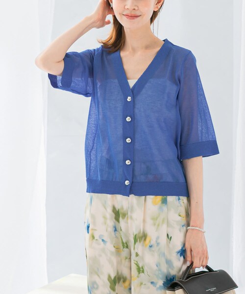 URBAN RESEARCH ROSSO（アーバンリサーチロッソ）の「デザインボタンシアーカーディガン（カーディガン/ボレロ・レディース・WHITE/BLUE・FREE）」の13枚目の写真