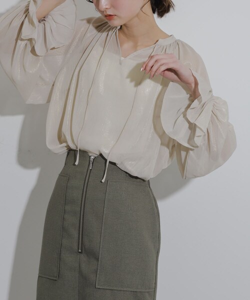 SENSE OF PLACE by URBAN RESEARCH(センスオブプレイスバイアーバンリサーチ)の「ハクプリントブラウス(シャツ/ブラウス・レディース・L.BLUE/BEIGE/GRAY・one)」の15枚目の写真