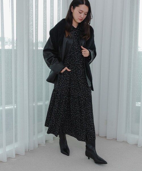 URBAN RESEARCH（アーバンリサーチ）の「ギャザーティアードワンピース（ワンピース・レディース・BLACK/CHARCOAL・Free）」の8枚目の写真