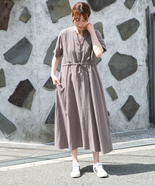 ITEMS URBANRESEARCH（アイテムズ アーバンリサーチ）の「ドライコットンタックワンピース（ワンピース・レディース・MOC/RED/BLK・FREE）」の15枚目の写真