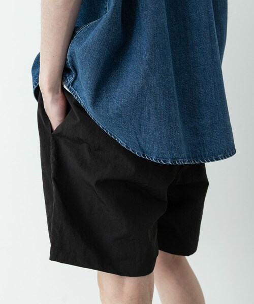 URBAN RESEARCH Sonny Label（アーバンリサーチサニーレーベル）の「ナイロンイージーバギーショートパンツ（その他パンツ・メンズ・ブラック/グレー/ネイビー・M/L）」の11枚目の写真