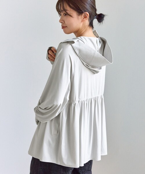ROPE' PICNIC（ロペピクニック）の「絶対焼けたくないUVパーカー/UVカット・接触冷感（パーカー・レディース・ライトグレー/キナリ/ブルー系・F）」の7枚目の写真