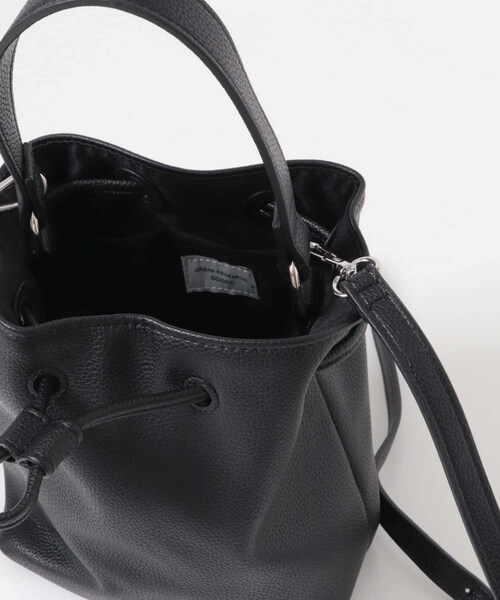 URBAN RESEARCH DOORS（アーバンリサーチドアーズ）の「2WAYシボ巾着ショルダーバッグ（ショルダーバッグ・レディース・BLACK/BLUE・one）」の6枚目の写真