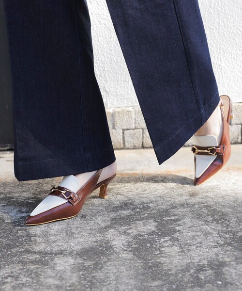 VIS（ビス）の「スリングバックビットパンプス（パンプス・レディース・ブラック/ダークブラウン系・L/M/S）」の11枚目の写真