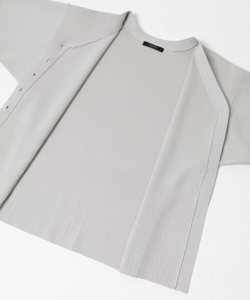 URBAN RESEARCH ROSSO（アーバンリサーチロッソ）の「Vネックリブフロント釦デザインニット（カーディガン/ボレロ・レディース・L/GREIGE/PINK・Free）」の12枚目の写真