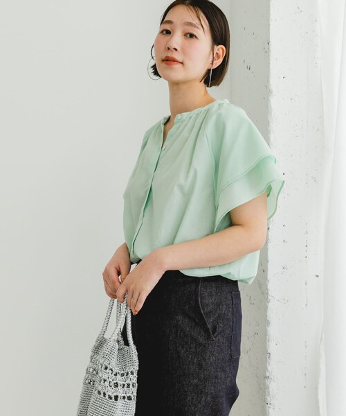 URBAN RESEARCH ROSSO（アーバンリサーチロッソ）の「リンネル8月号掲載『UR TECH』F by ROSSO　フレアスリーブブラウス（シャツ/ブラウス・レディース・NAVY/GRAY/MINT/BLUE ST/BROWN ST・FREE）」の22枚目の写真