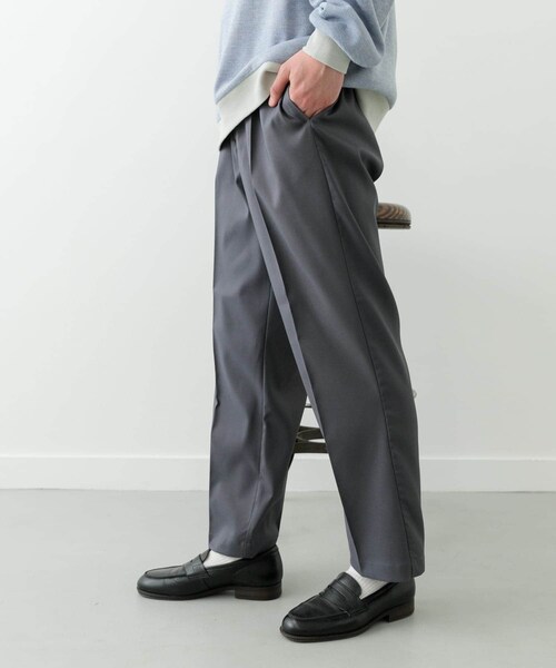 ITEMS URBANRESEARCH(アイテムズ アーバンリサーチ)の「1-tuckストレッチイージーパンツ(その他パンツ・メンズ・GRY/BEG/BRN/BLK・M/L)」の19枚目の写真
