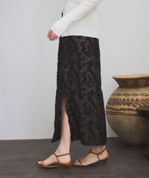 ADAM ET ROPE'（アダムエロペ）の「エルブジャガードスリットナロースカート（スカート・レディース・ブラック/ホワイト/ブラウン/イエロー・F）」の11枚目の写真