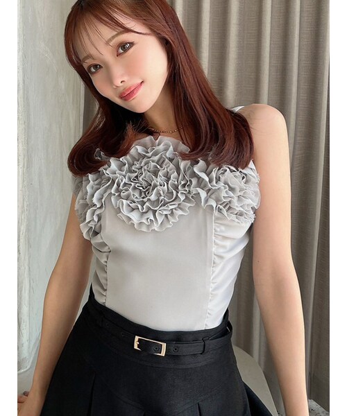 RESEXXY（リゼクシー）の「コサージュキャミトップス（キャミソール・レディース・アイボリー/グレー/ブラック・F）」の6枚目の写真