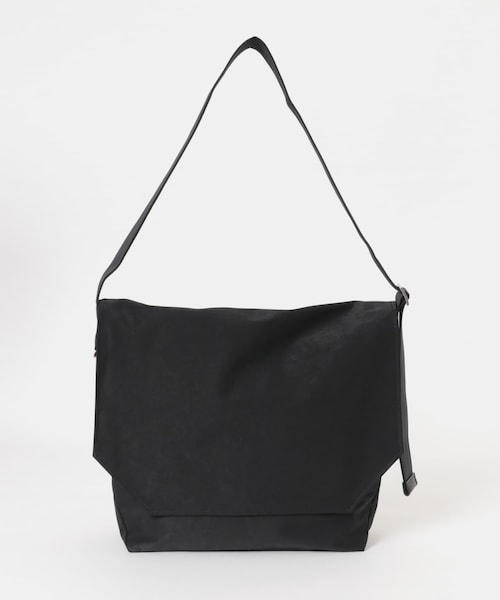 Hender Scheme　flap shoulder big