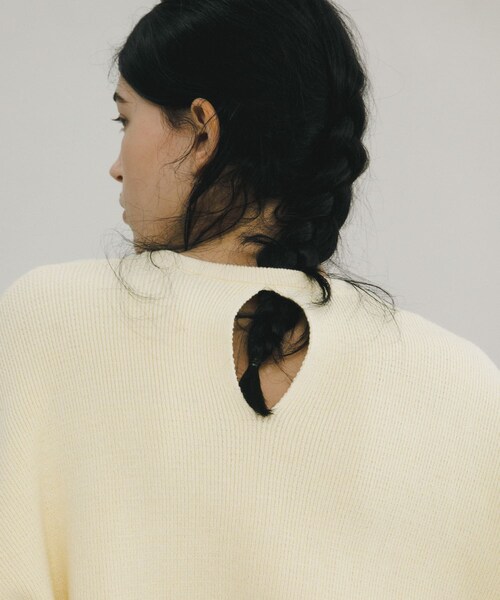 LAATO(ラート)の「crew neck soft knit(ニット/セーター・レディース・バター/ネズミ・Free)」の16枚目の写真