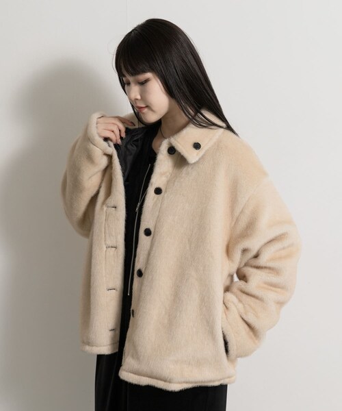 THE GOODLAND MARKET（ザグッドランドマーケット）の「&her　Reversible Fur Blouson（テーラードジャケット・レディース・BLACK/BROWN・Free）」の4枚目の写真