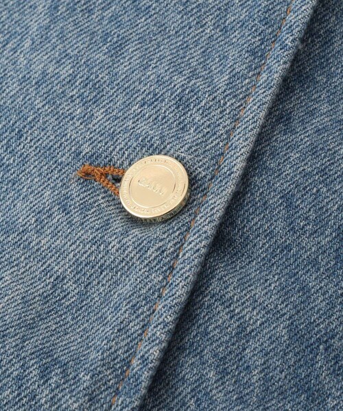 ADAM ET ROPE'(アダムエロペ)の「【GANNI(ガニー)】Patchwork Denim Midi Jacket(デニムジャケット・レディース・ブルー・1)」の21枚目の写真