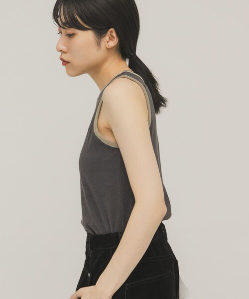 KBF（ケイビーエフ）の「バイカラーパイルタンク（タンクトップ・レディース・BEIGE/BROWN/CHARCOAL・One）」の8枚目の写真