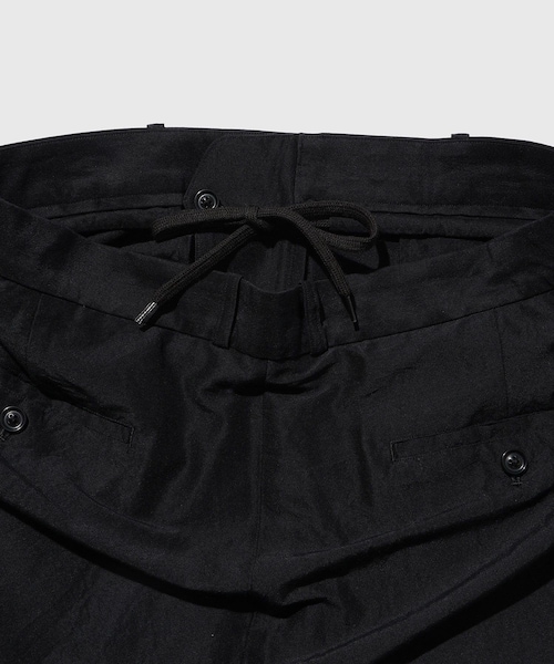 ADAM ET ROPE'（アダムエロペ）の「【blurhms/ブラームス】Si/W/C Two-tuck Slacks（スラックス・メンズ・ブラック・2/3）」の10枚目の写真