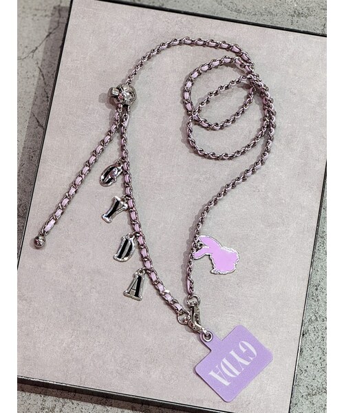 GYDA（ジェイダ）の「GYDA original charmスマホショルダ―（その他雑貨・レディース・オフホワイト/ブラック/ピンク/パープル・F）」の8枚目の写真